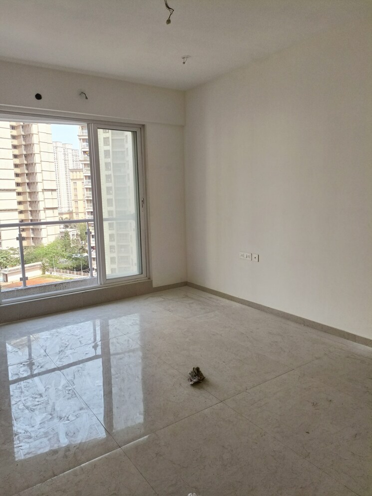 Room, rosa-manhattan 3 Bedroom 1023 Sq.Ft. Apartment In Ghodbunder Road Thane 8300866