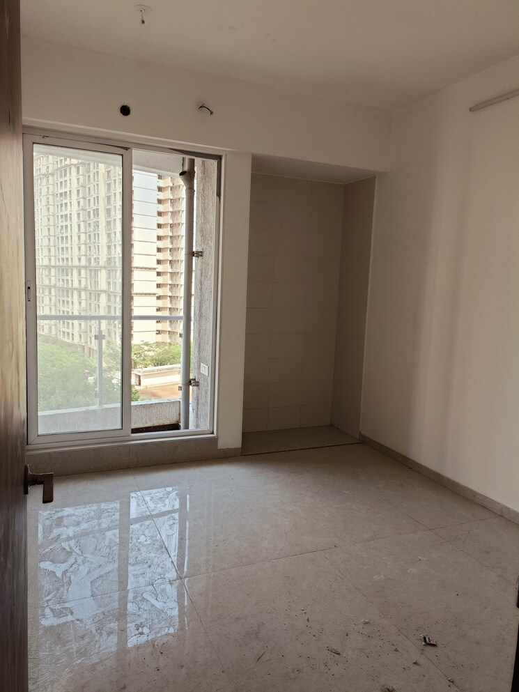 Room, rosa-manhattan 3 Bedroom 1023 Sq.Ft. Apartment In Ghodbunder Road Thane 8300866