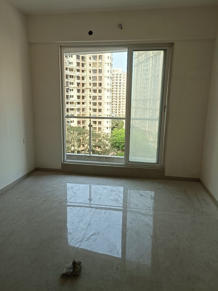 Room, rosa-manhattan 3 Bedroom 1023 Sq.Ft. Apartment In Ghodbunder Road Thane 8300866