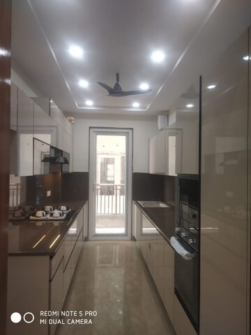 Kitchen in 3 BHK Builder Floor at Sector 57 – for Sale
