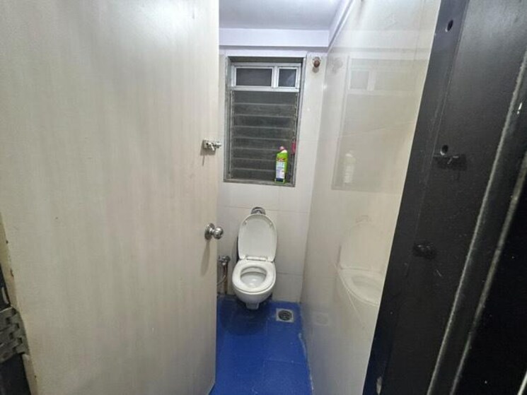 Attached Bathroom, sadguru-heights-ii 1 Bedroom 450 Sq.Ft. Apartment In Dahisar East Mumbai 8300885