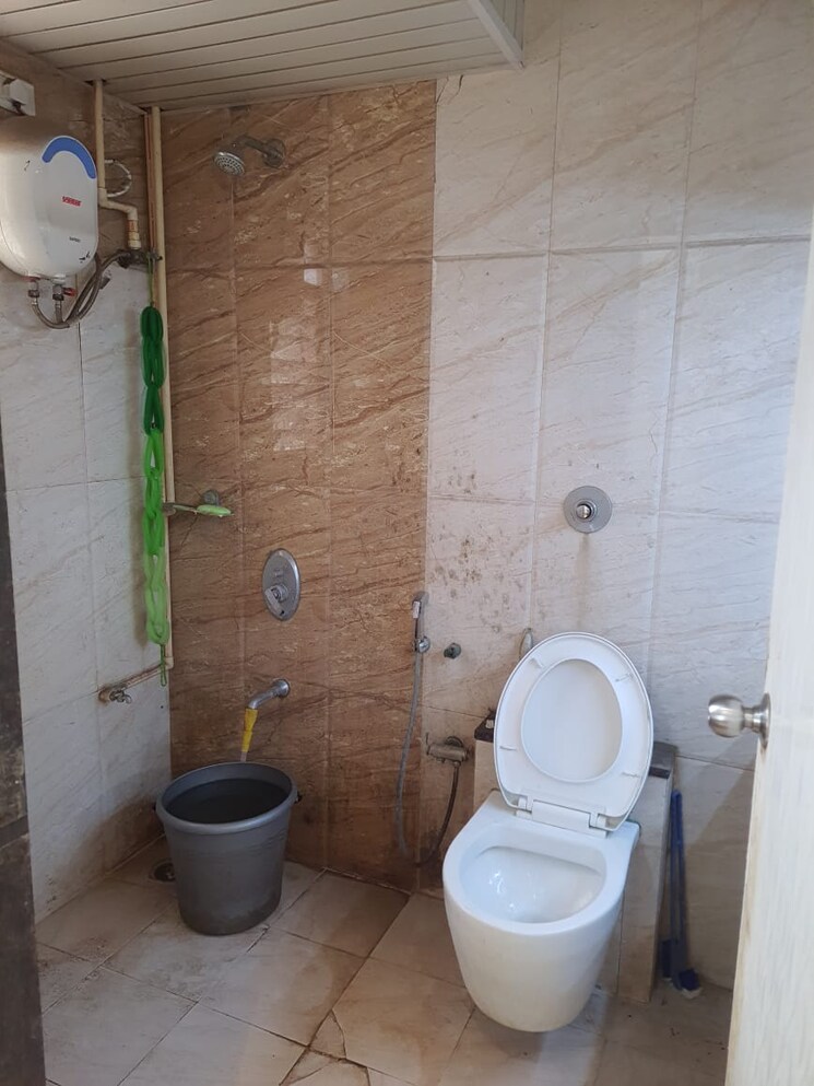 Bathroom, balaji-residency-panvel 2 Bedroom 840 Sq.Ft. Apartment In Old Panvel Navi Mumbai 8300909