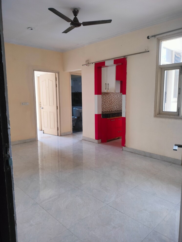 Room, shre-banke-bihari 2 Bedroom 1100 Sq.Ft. Apartment In Raj Nagar Extension Ghaziabad 8300908