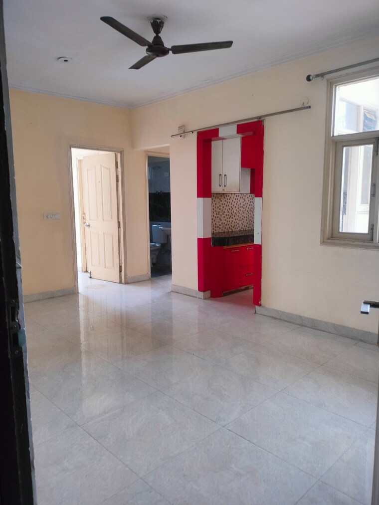 Room, shre-banke-bihari 2 Bedroom 1100 Sq.Ft. Apartment In Raj Nagar Extension Ghaziabad 8300908