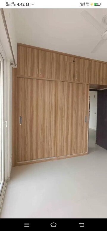 Room in 2 BHK Apartment at Mahagun Mywoods, Sector 16c Greater Noida – for Rent