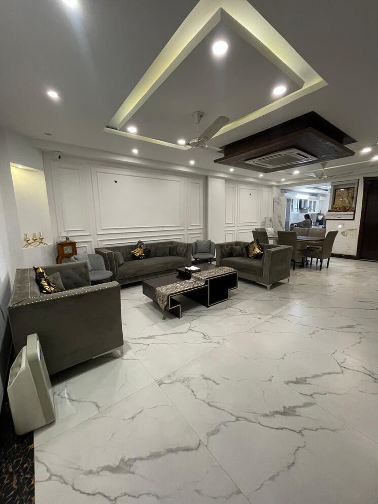 Gym, parklands 4 Bedroom 304 Sq.Ft. Builder Floor In Sector 85 Faridabad 8301031