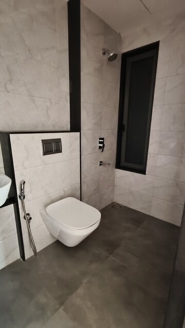 Master Bedroom in 2 BHK Apartment at Lodha Vista, Lower Parel – for Rent