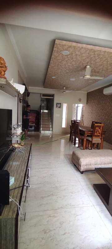 Kitchen in 3 BHK Apartment at Parsvnath Green Ville, Sector 48 – for Rent