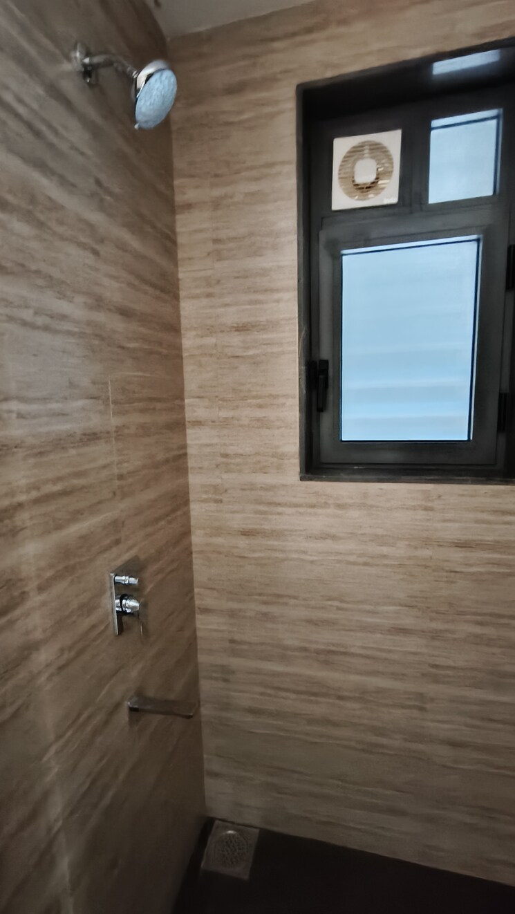 Attached Bathroom, lodha-vista 2 Bedroom 700 Sq.Ft. Apartment In Lower Parel Mumbai 8301065