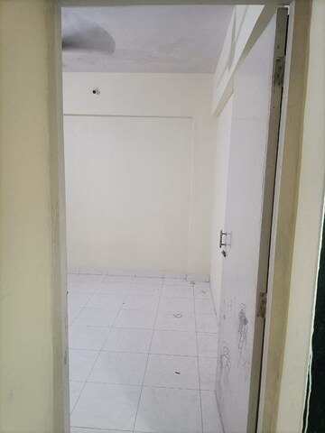 Room in 1 BHK Apartment at Ghodbunder Road – for Rent