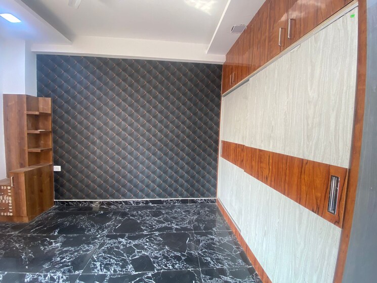 undefined, upsidc site b 3 Bedroom 1500 Sq.Ft. Builder Floor In Upsidc Site B Greater Noida 8301066