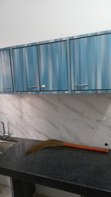 Furnished Amenities in 1 BHK Apartment at UK Iridium, Kandivali East – for Rent