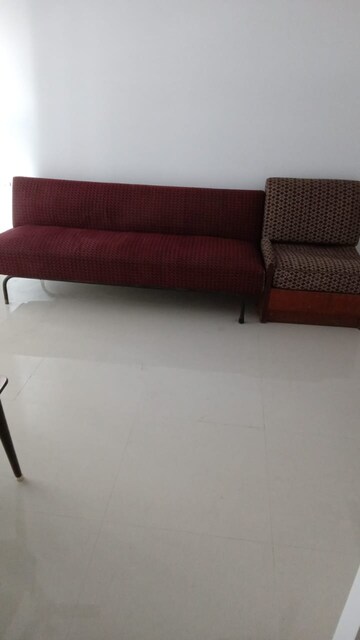 Room in 1 BHK Apartment at UK Iridium, Kandivali East – for Rent