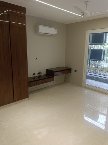 Bedroom in 4 BHK Builder Floor at Safdarjung Enclave – for Sale