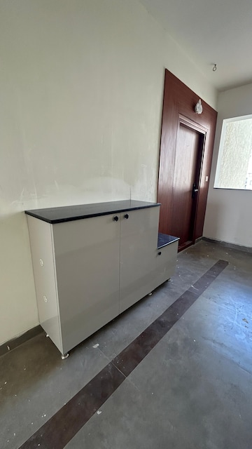 Room in 3 BHK Apartment at GHR Titania, Kondapur – for Rent