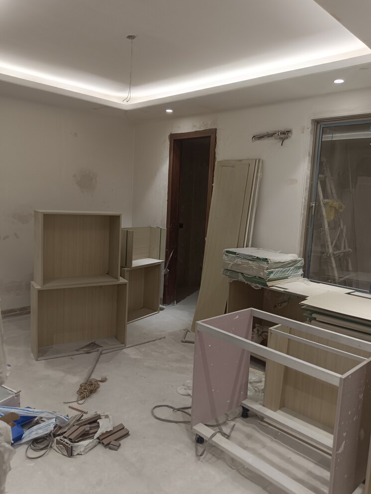 Living Room, uday park 4 Bedroom 200 Sq.Yd. Builder Floor In Uday Park Delhi 8301204