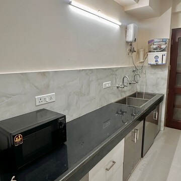 Kitchen in 3 BHK Builder Floor at Sector 43 – for Rent