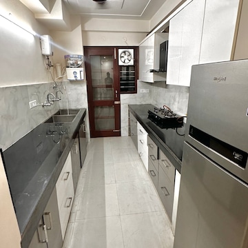 Kitchen in 3 BHK Builder Floor at Sector 43 – for Rent