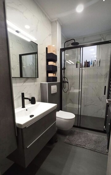 Bathroom in 3 BHK Apartment at Merlin X, Tangra – for Sale