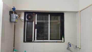 Room in 1 BHK Apartment at Pushpraj Building, Goregaon East – for Rent