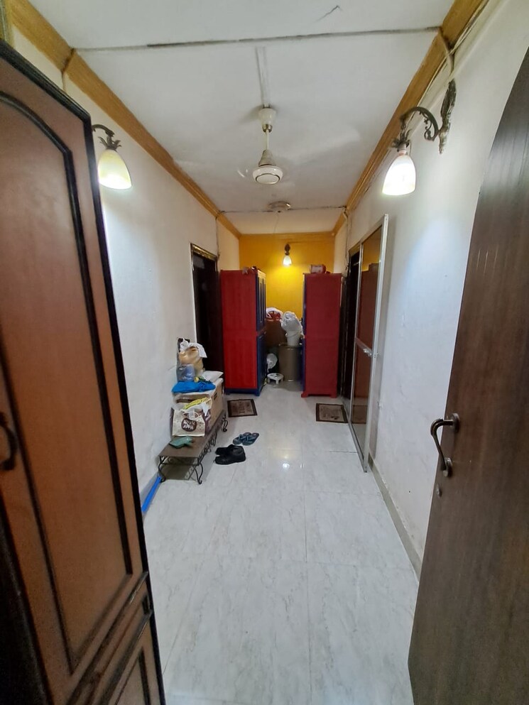 undefined, anand-villa-khar Studio 300 Sq.Ft. Apartment In Khar West Mumbai 8301233