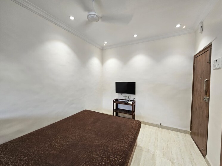 Room, anand-villa-khar Studio 300 Sq.Ft. Apartment In Khar West Mumbai 8301233