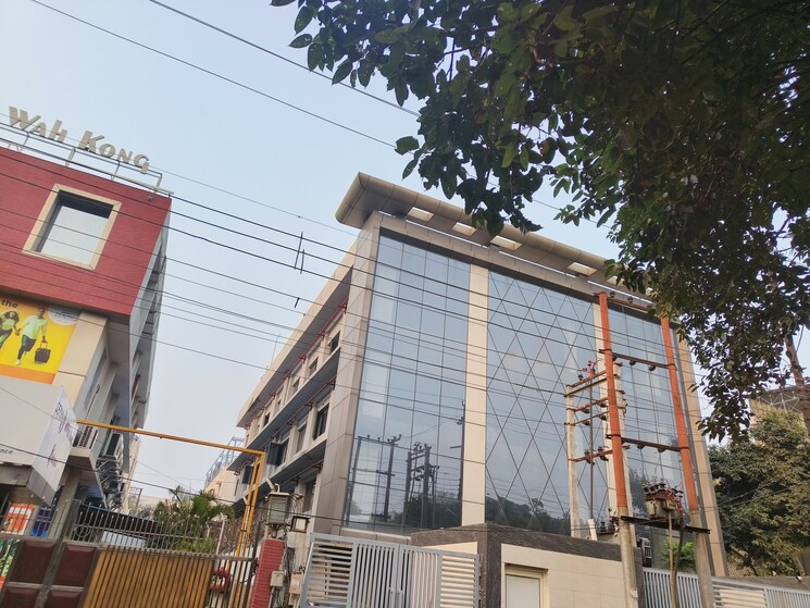 Exterior View, sector 63 Commercial Office Space 1000 Sq.Mt. In Sector 63 Noida 8301239