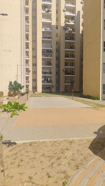Room in 2 BHK Apartment at Signature The Serenas, Sohna Sector 36 – for Sale