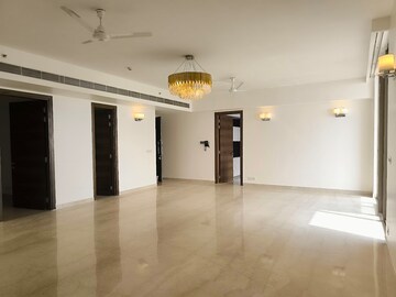Room in 3.5 BHK Apartment at M3M Golf Estate, Sector 65 – for Rent