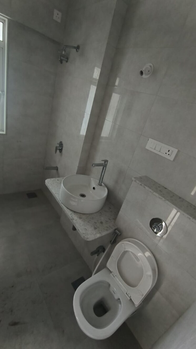 Bathroom, avighna-one-avighna-park 3 Bedroom 1500 Sq.Ft. Apartment In Lower Parel Mumbai 8301311