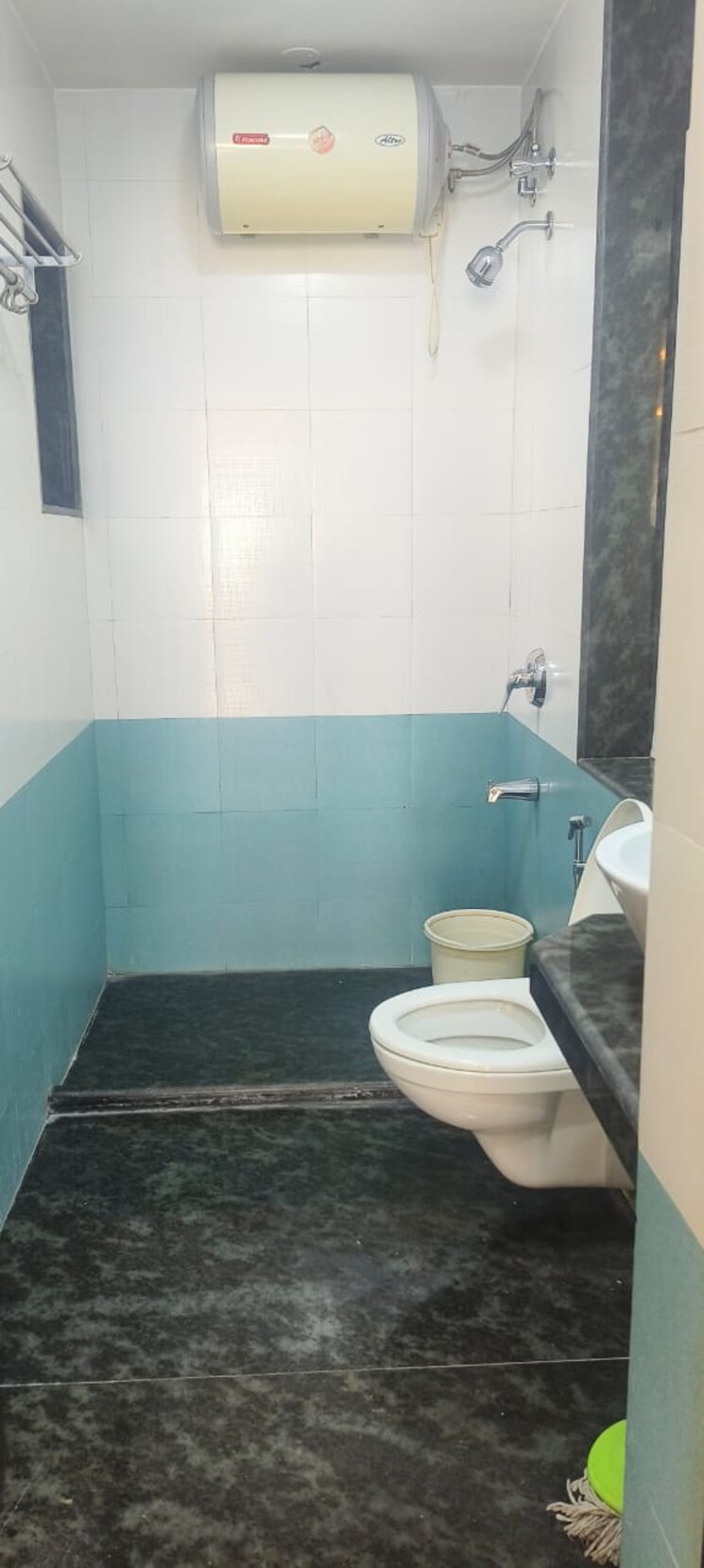 Attached Bathroom, aristo-pearl-residency 3 Bedroom 1200 Sq.Ft. Apartment In Prabhadevi Mumbai 8301350