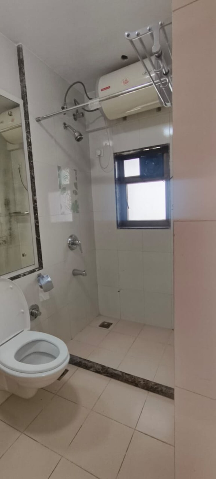 Bathroom, aristo-pearl-residency 3 Bedroom 1200 Sq.Ft. Apartment In Prabhadevi Mumbai 8301350