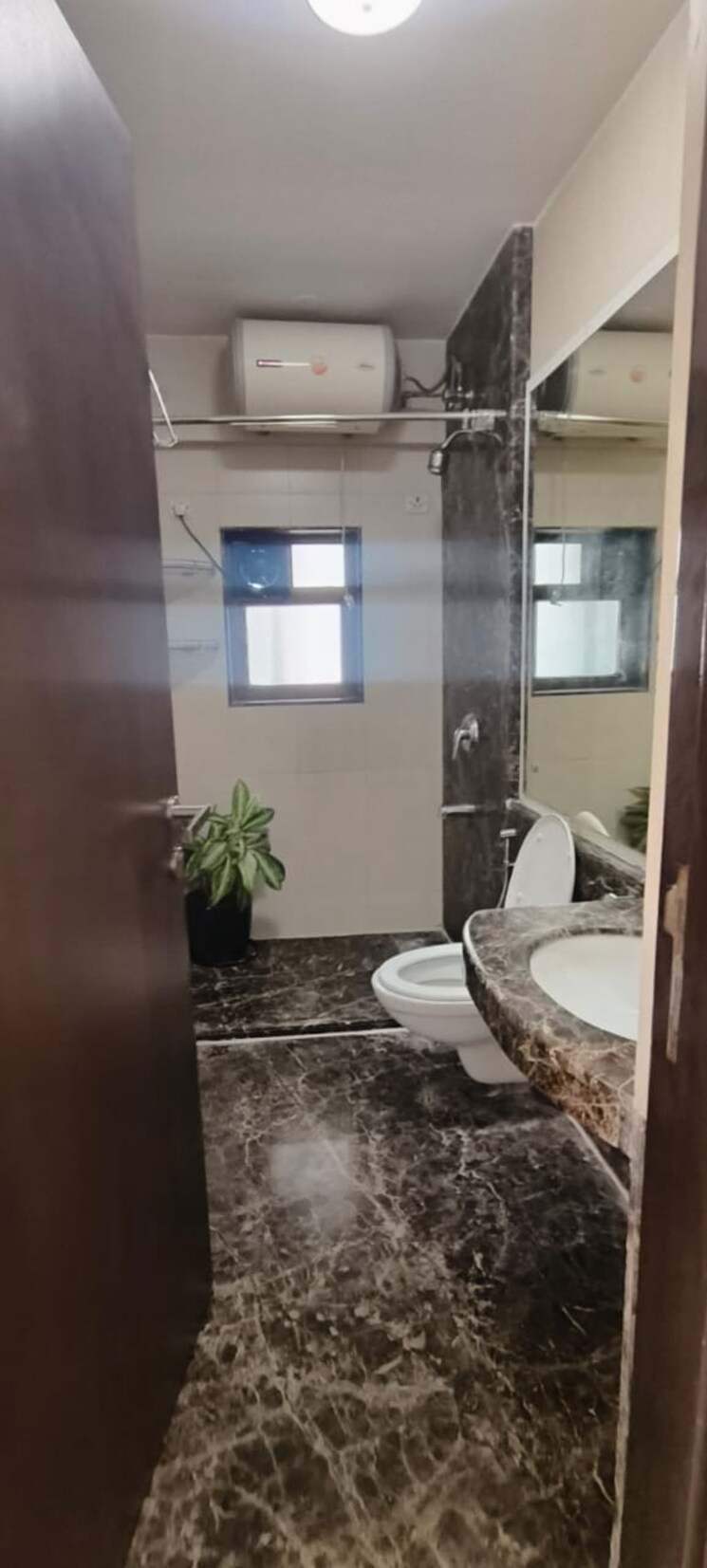 Attached Bathroom, aristo-pearl-residency 3 Bedroom 1200 Sq.Ft. Apartment In Prabhadevi Mumbai 8301350