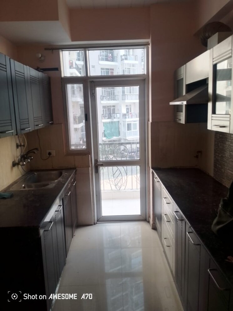 Kitchen, mahagun-mezzaria 3 Bedroom 3070 Sq.Ft. Apartment In Sector 78 Noida 8301412