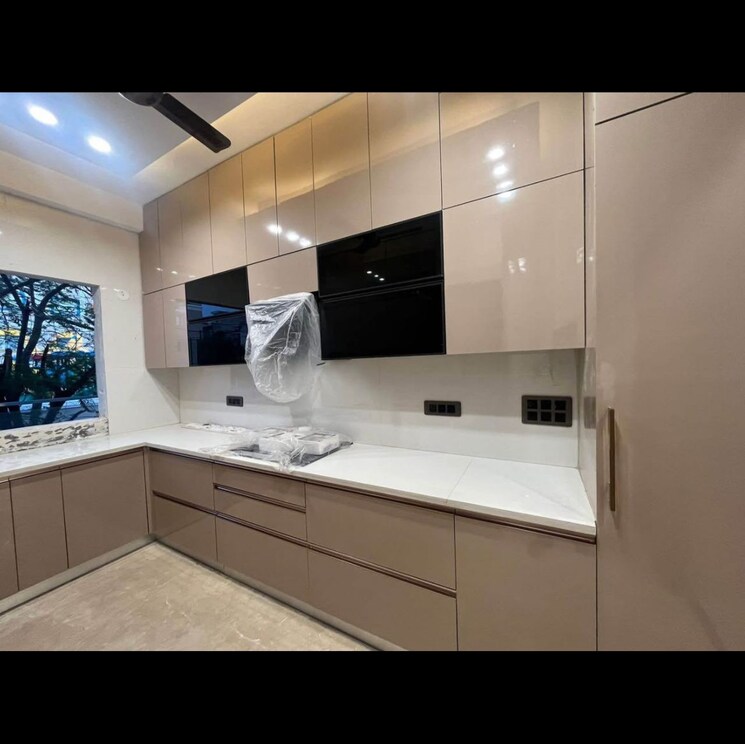 Kitchen, paschim vihar 3 Bedroom 1400 Sq.Ft. Builder Floor In Paschim Vihar Delhi 8301426