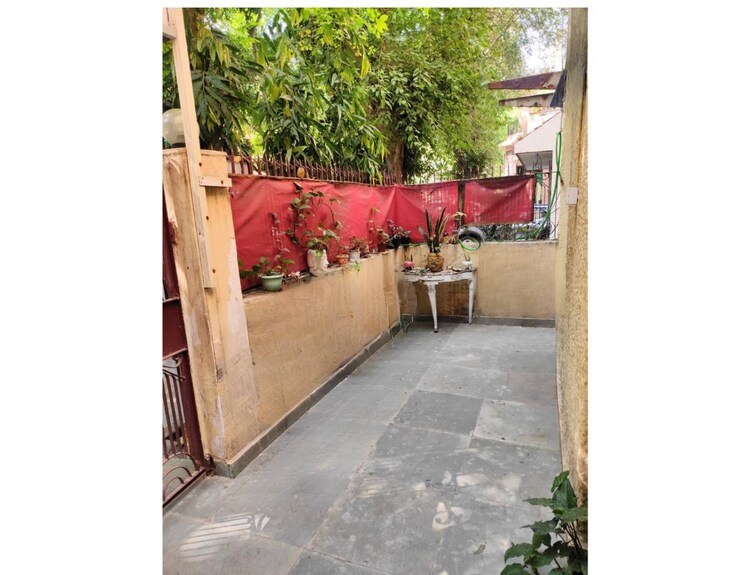 Balcony, sarita vihar 3 Bedroom 1500 Sq.Ft. Apartment In Sarita Vihar Delhi 8301432