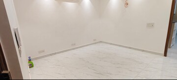 Room in 2 BHK Builder Floor at Khirki Extension – for Rent