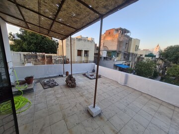 Balcony in 3 BHK Villa at Arun Vihar Sector 37, Sector 37 – for Rent