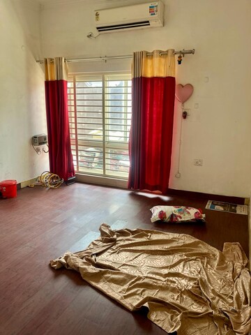 Bedroom in 6 BHK Independent House at Indira Nagar – for Sale