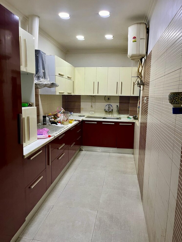 Kitchen, indira nagar 6 Bedroom 1900 Sq.Ft. Independent House In Indira Nagar Lucknow 8301461