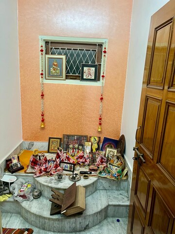 Furnished Amenities in 6 BHK Independent House at Indira Nagar – for Sale