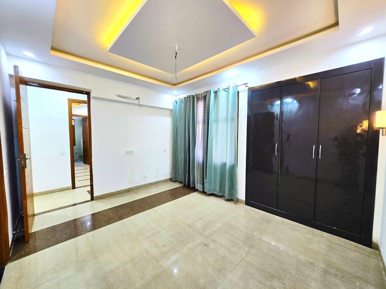 Room, peer mucchalla 3 Bedroom 2150 Sq.Ft. Apartment In Peer Mucchalla Zirakpur 8301468