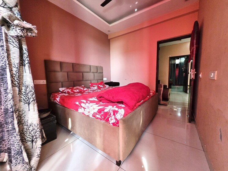 Bedroom, peer mucchalla 3 Bedroom 1209 Sq.Ft. Apartment In Peer Mucchalla Zirakpur 8301486