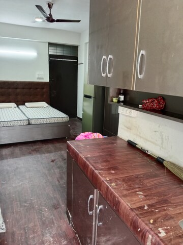 Room in 1 BHK Independent House at Ansals Sushant City – for Rent