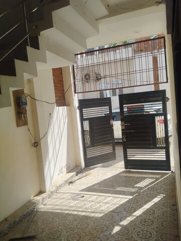 Staircase in 2 BHK Independent House at Gomti Nagar – for Rent