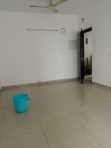 Room in 2 BHK Apartment at Stellar Mi Citihomes, Omicron Iii Greater Noida – for Rent