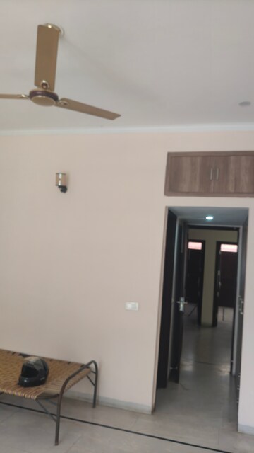 Furnished Amenities in 5 BHK Independent House at Sector 21 – for Sale