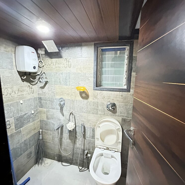 Bathroom, saurabh-chs-andheri-west 2 Bedroom 900 Sq.Ft. Apartment In Versova Mumbai 8301538