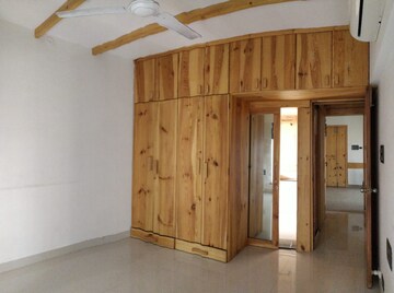 Room in 2 BHK Apartment at Adinath Sanvi Heights, Goregaon West – for Rent