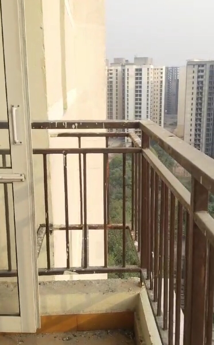 Balcony, jaypee-klassic-shaurya 3 Bedroom 1370 Sq.Ft. Apartment In Sector 134 Noida 8301547